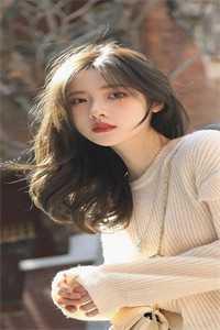 畅销小说天师下山,红白席上她站岗